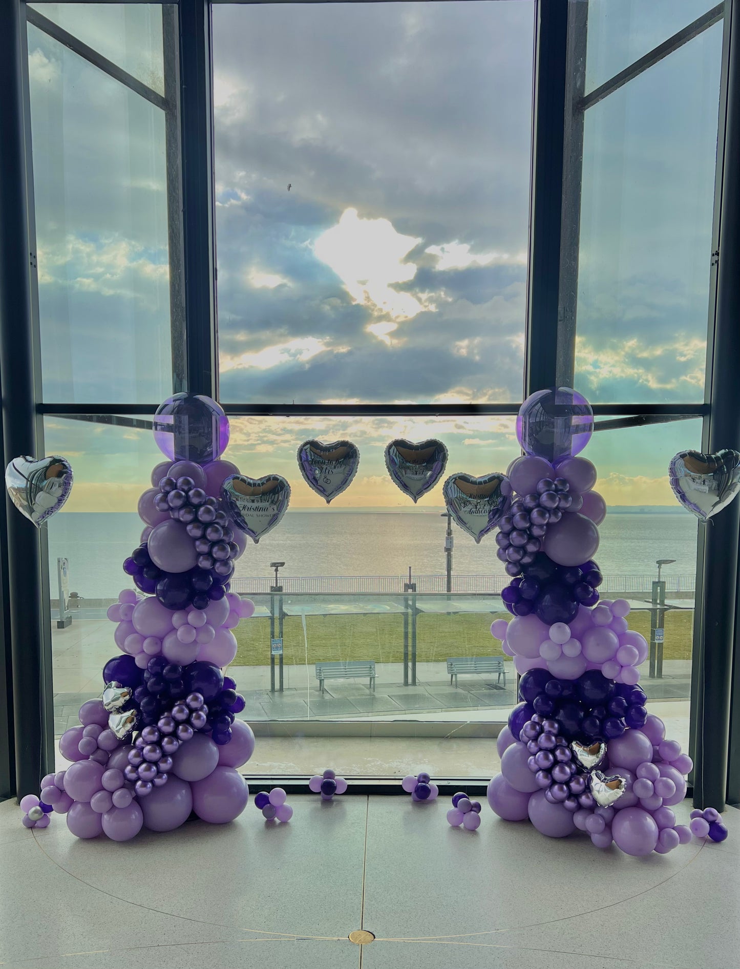 Balloon Garland Pillars